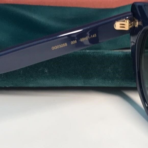 New Authentic Gucci Black Sunglasses GG0325s 008 - Picture 11 of 12